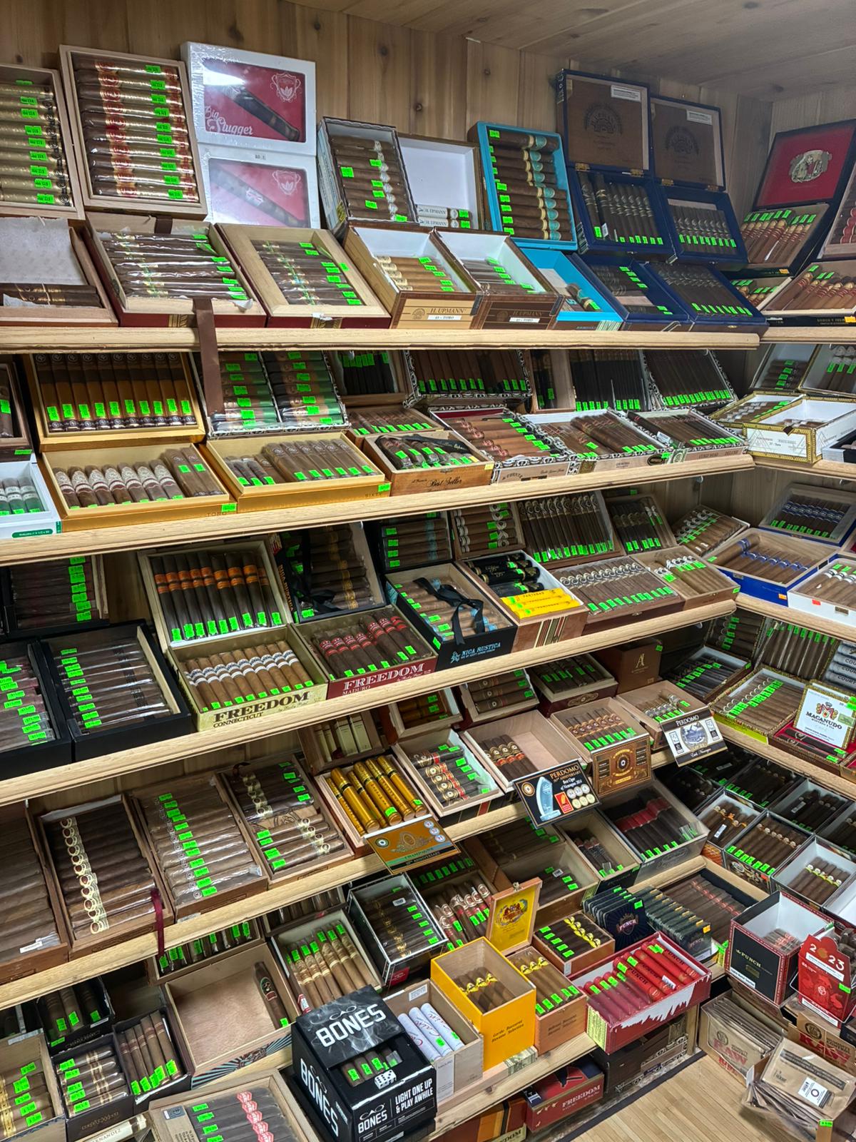 Primary Cigar Cartel Davenport